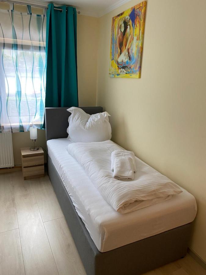 Apartments Am Bahnhof Зиген Екстериор снимка