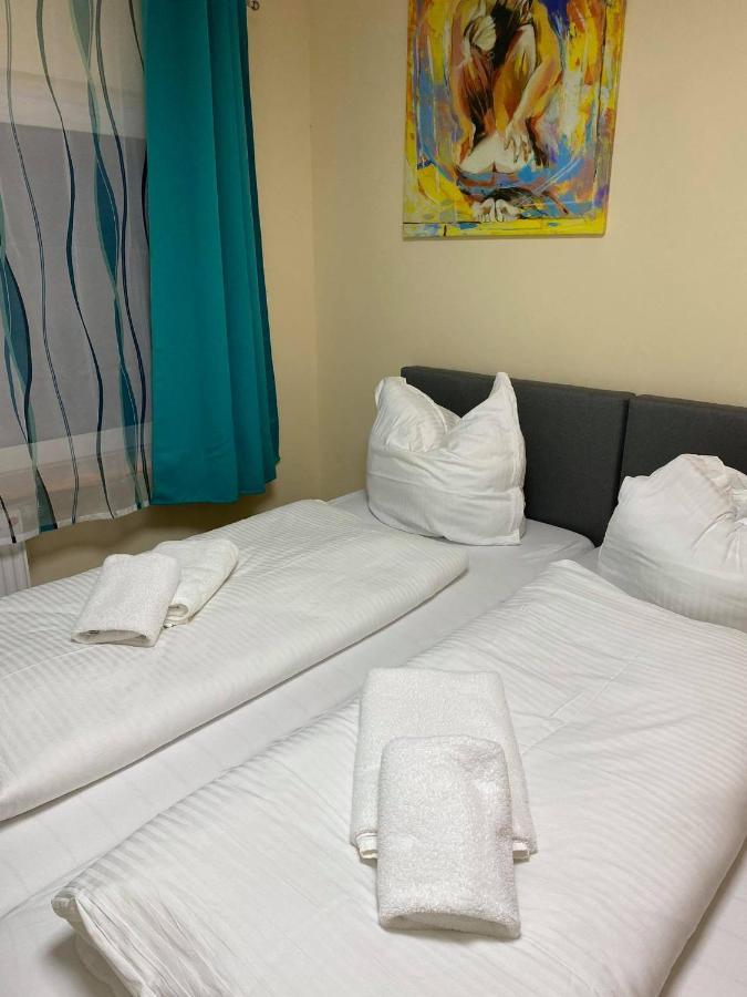 Apartments Am Bahnhof Зиген Екстериор снимка