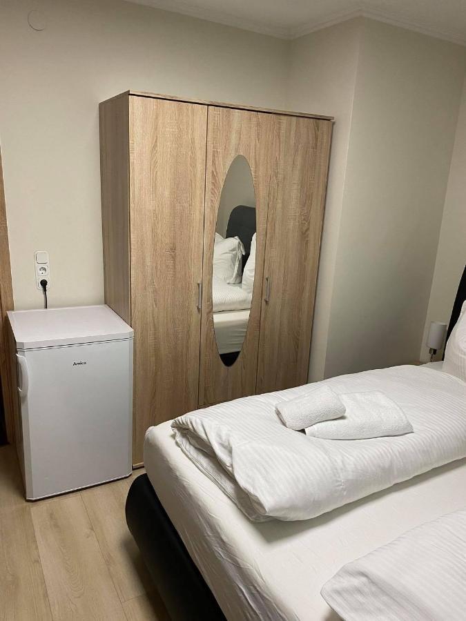 Apartments Am Bahnhof Зиген Екстериор снимка