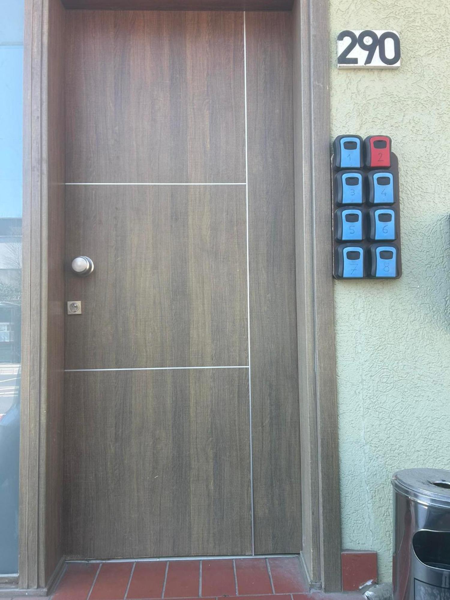 Apartments Am Bahnhof Зиген Екстериор снимка